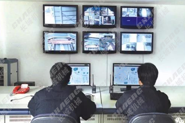 立磨機(jī)運(yùn)行