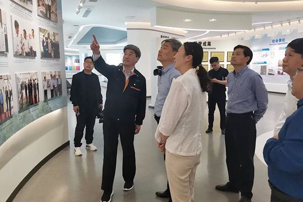 新鄉(xiāng)市委副書記王新軍蒞臨長(zhǎng)城公司調(diào)研指導(dǎo)