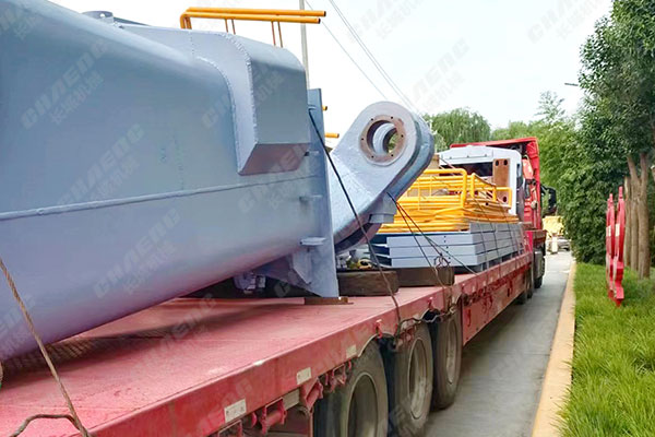 山東年產(chǎn)30萬噸礦粉線上殼體、搖臂發(fā)貨